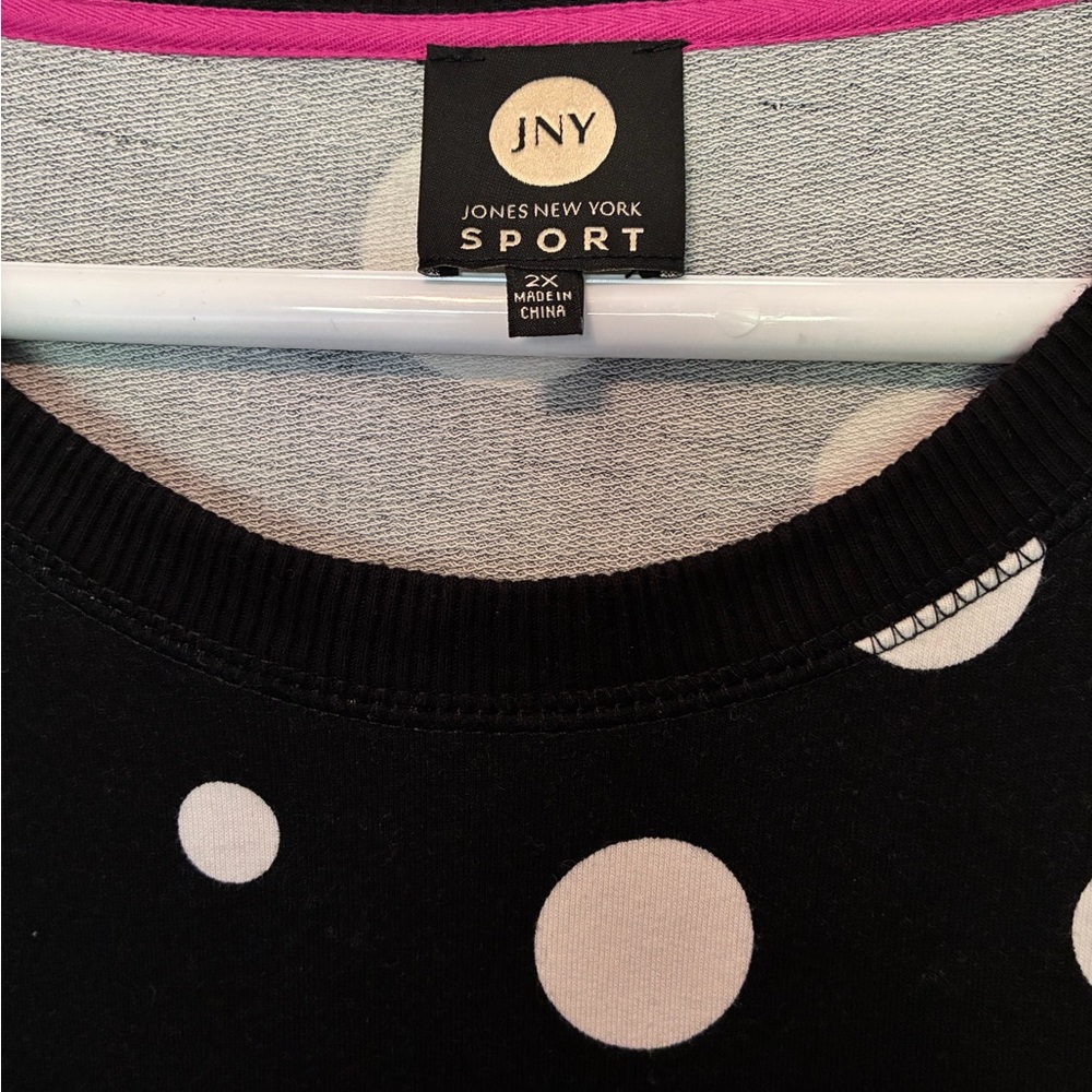 Jones New York Black Crewneck Sweater with Cream Polka Dots